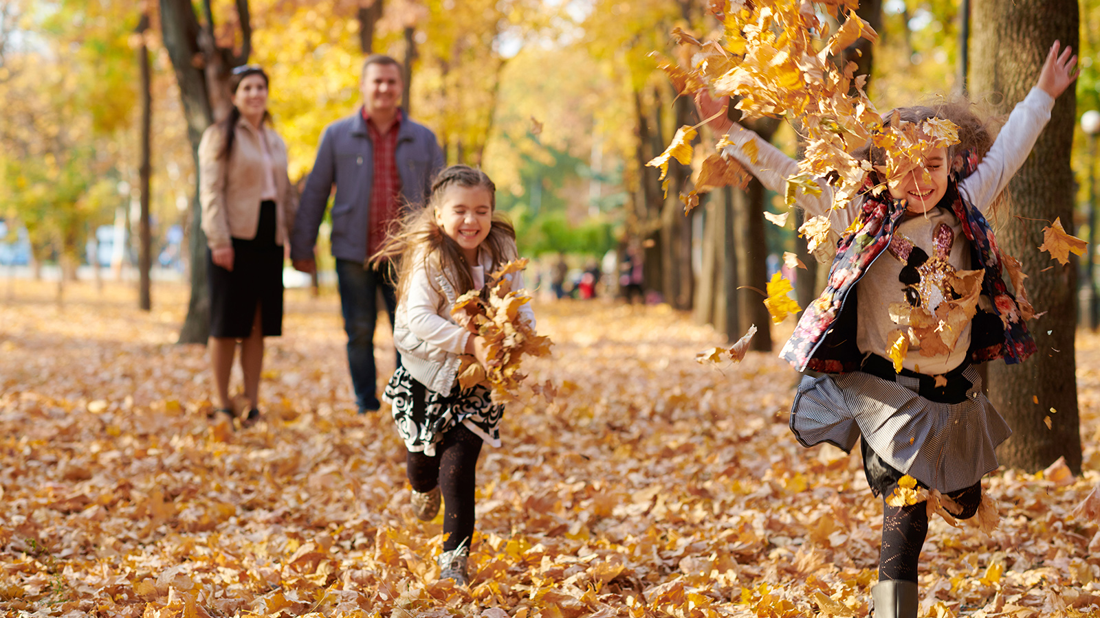 10 Ways to Enjoy Family Fun this Fall RYAN Lawn & Tree Fertilizing